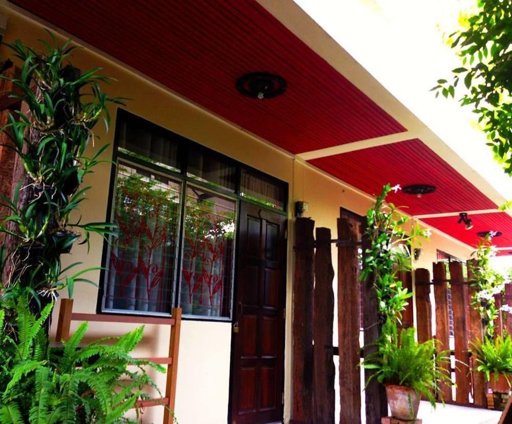 Baifern Homestay Ayutthaya Extérieur photo